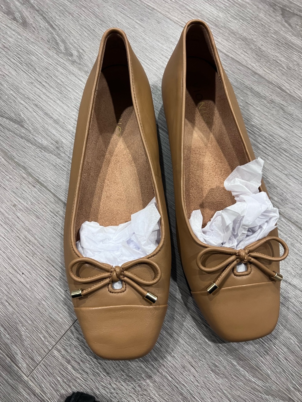 Vionic Klara Flats 9.5
